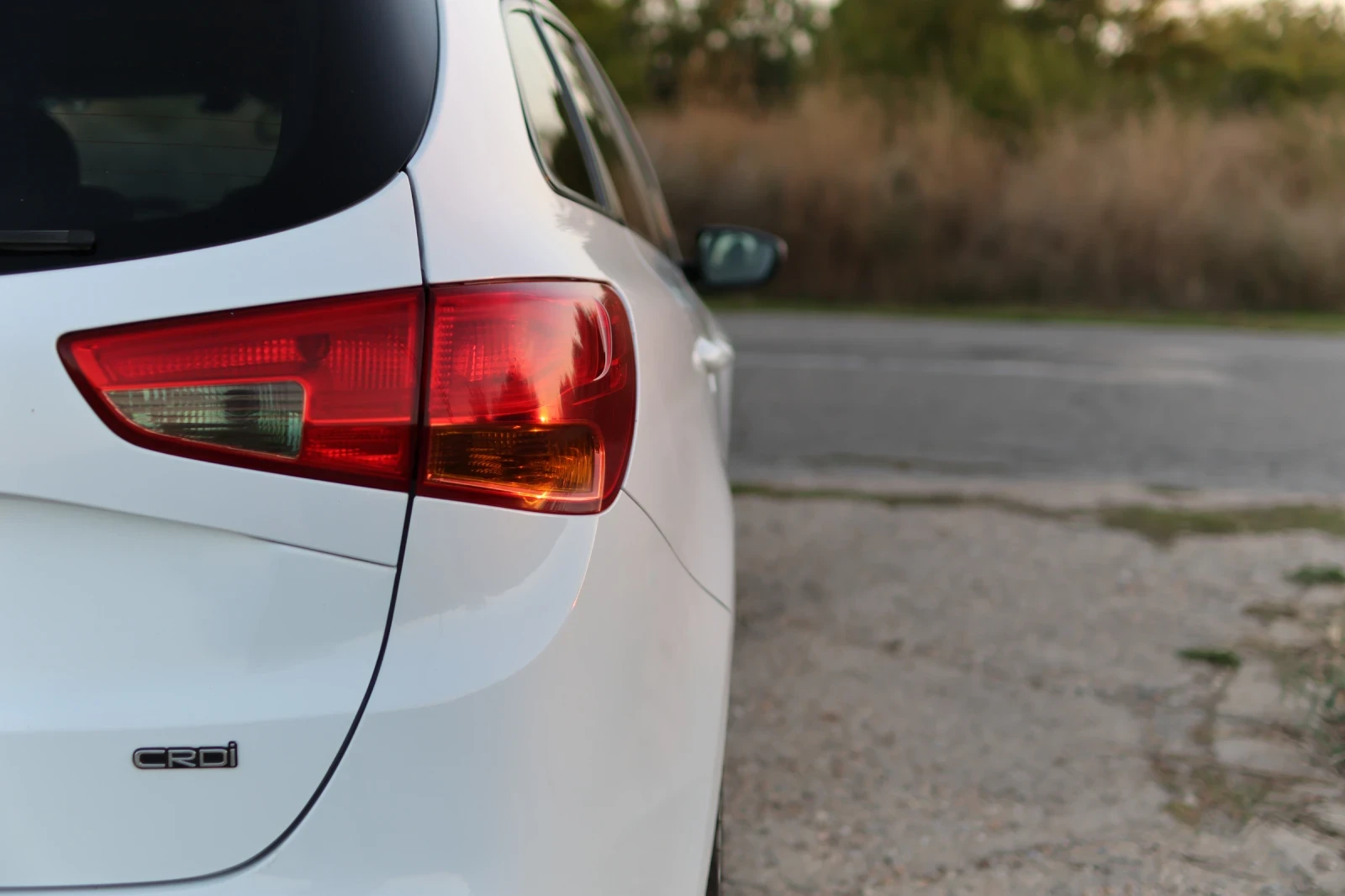 Kia Ceed SW 1.6 CRDi 110 к.с., снимка 6 - Автомобили и джипове - 56570832