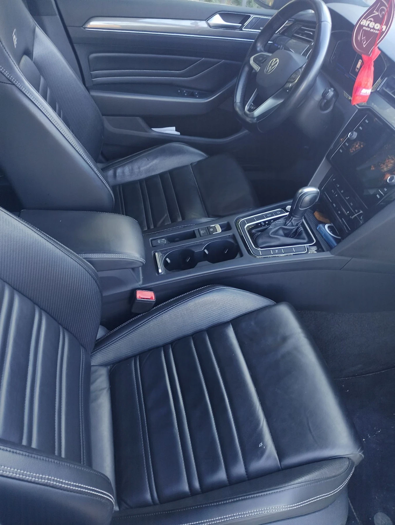 VW Passat, снимка 15 - Автомобили и джипове - 56629556