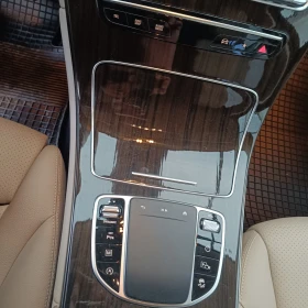 Mercedes-Benz GLC 300 2.0, снимка 9
