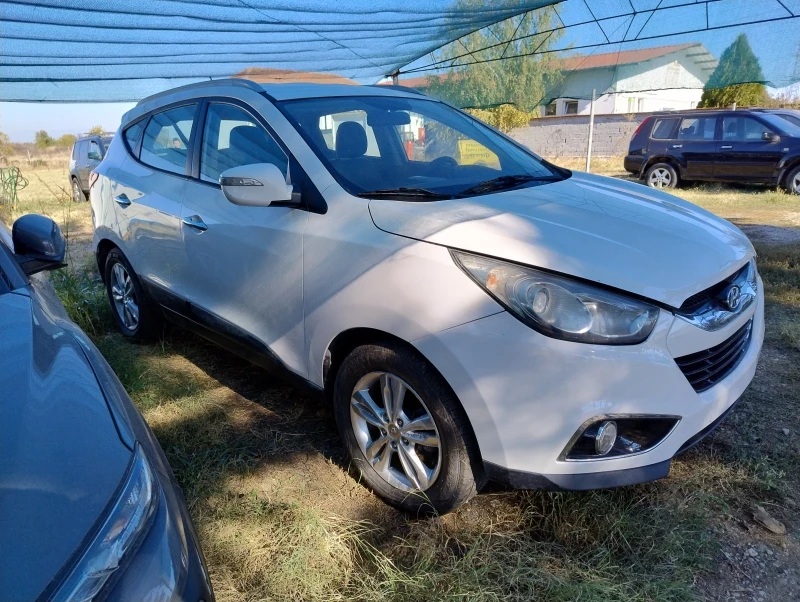 Hyundai IX35 1.6i СУПЕР ПРОМО!!!, снимка 10 - Автомобили и джипове - 48040170