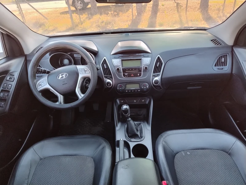 Hyundai IX35 1.6i СУПЕР ПРОМО!!!, снимка 11 - Автомобили и джипове - 48040170