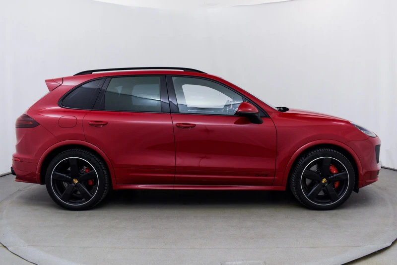 Porsche Cayenne GTS, снимка 2 - Автомобили и джипове - 47302459