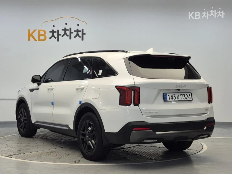 Kia Sorento 1.6T HEV 4WD Signature GravityЛИЗИНГ БЕЗ ПЪРВ. ВН., снимка 2 - Автомобили и джипове - 52773524