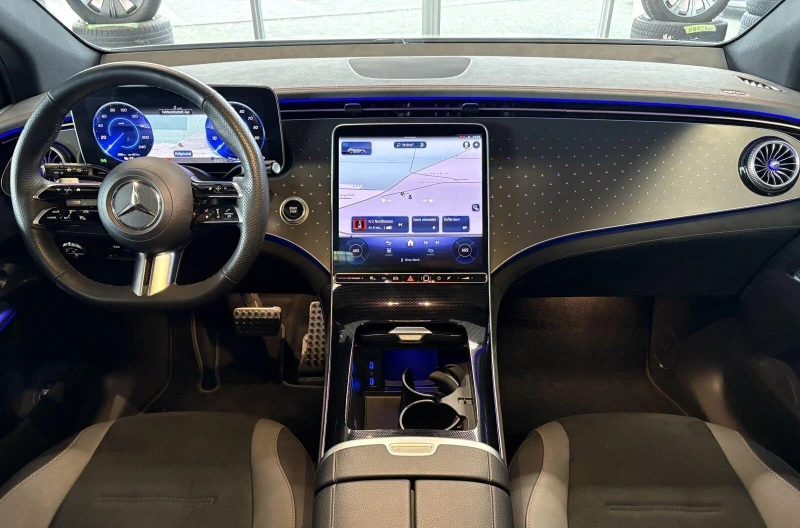 Mercedes-Benz EQE 350 4MATIC SUV AMG PANORAMA 360 BURMESTER AIRMATIC, снимка 10 - Автомобили и джипове - 52395341