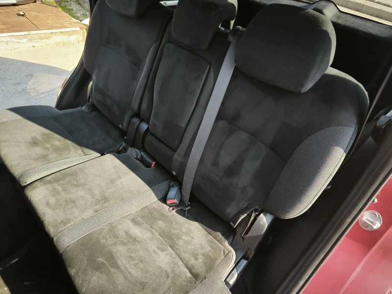 Mitsubishi Outlander 2.0D, снимка 10 - Автомобили и джипове - 53236155