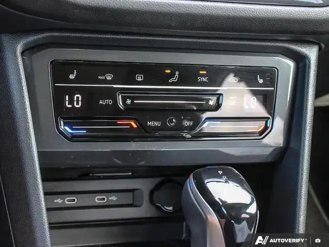 VW Tiguan * R-Line * CARFAX* ОПЦИЯ ЗА ФИНАНСИРАНЕ*  - изображение 10