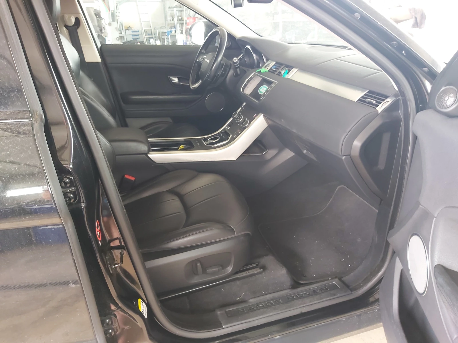 Land Rover Range Rover Evoque 2.0d-Navi-4x4-Automat-Euro-6B - изображение 9