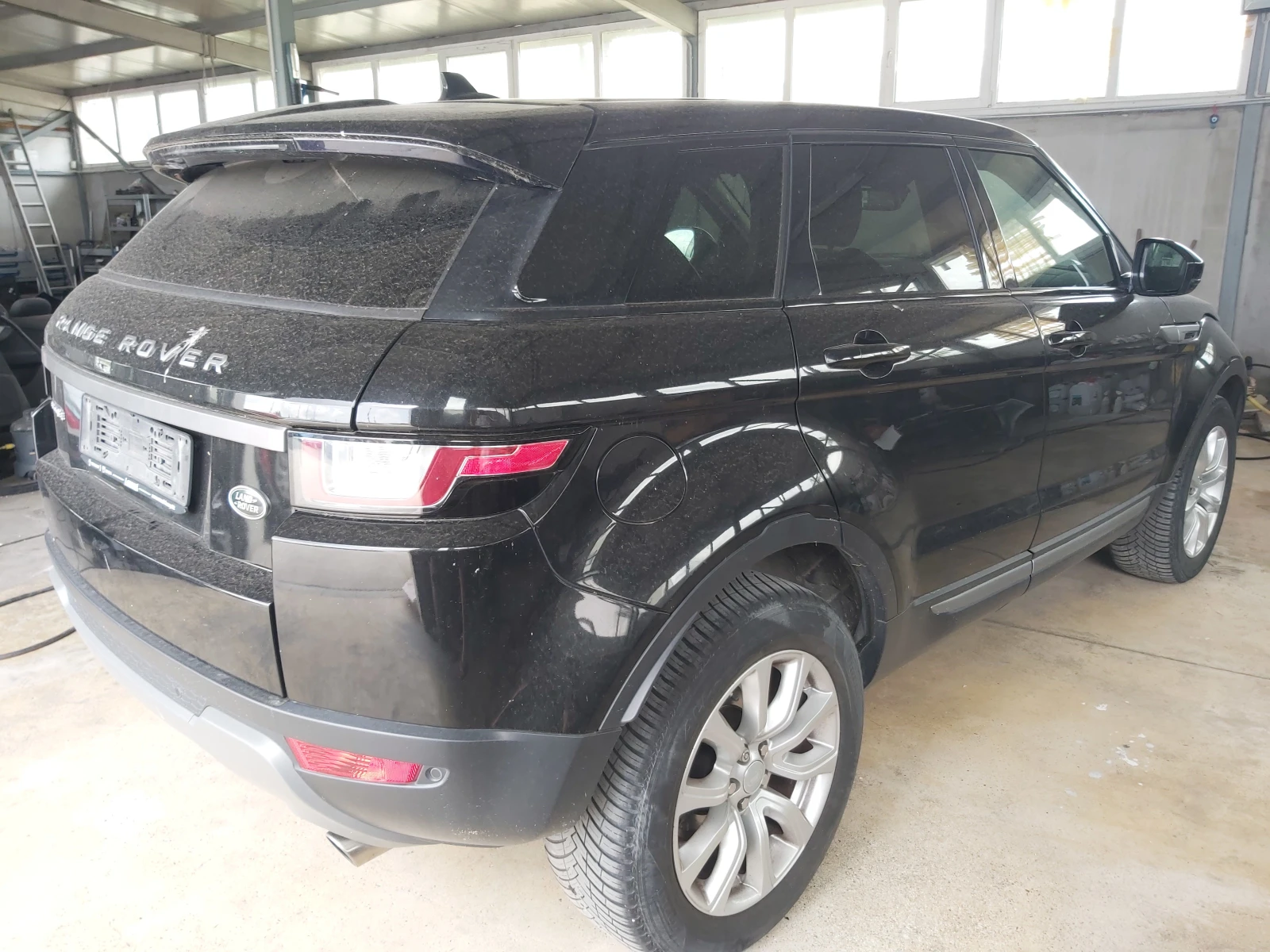 Land Rover Range Rover Evoque 2.0d-Navi-4x4-Automat-Euro-6B - изображение 3