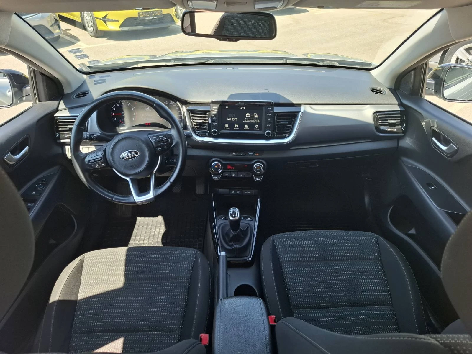 Kia Stonic 1.0 ЕХ ТУРБО ГАРАНЦИЯ - изображение 8