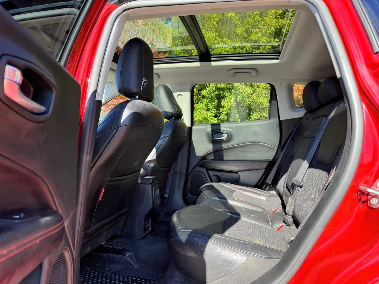 Jeep Compass *  *    *   *  | Mobile.bg   12