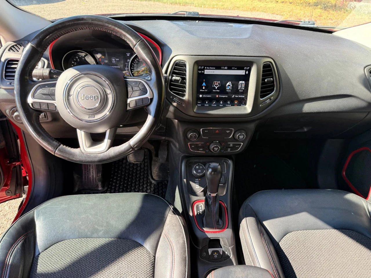 Jeep Compass * АВТО КРЕДИТ* ЦЕНА ДО БГ * СЕРВИЗНА ИСТОРИЯ *  - изображение 7