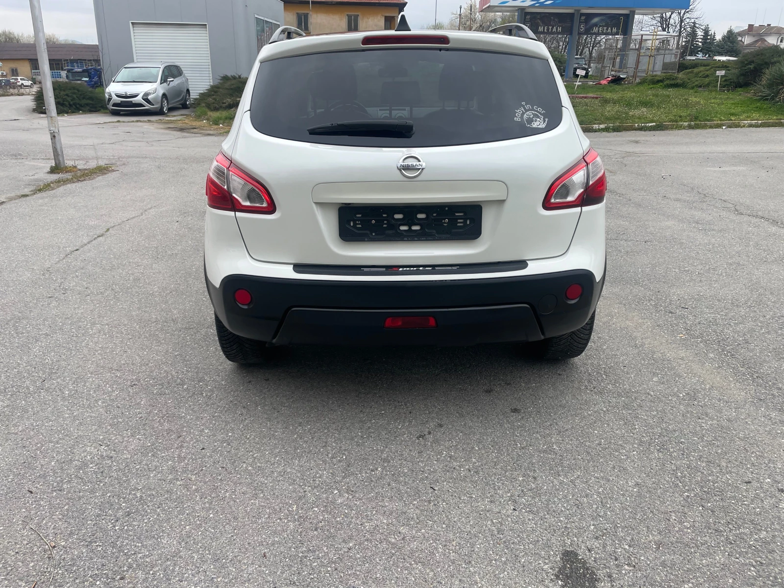 Nissan Qashqai, снимка 5 - Автомобили и джипове - 54046852