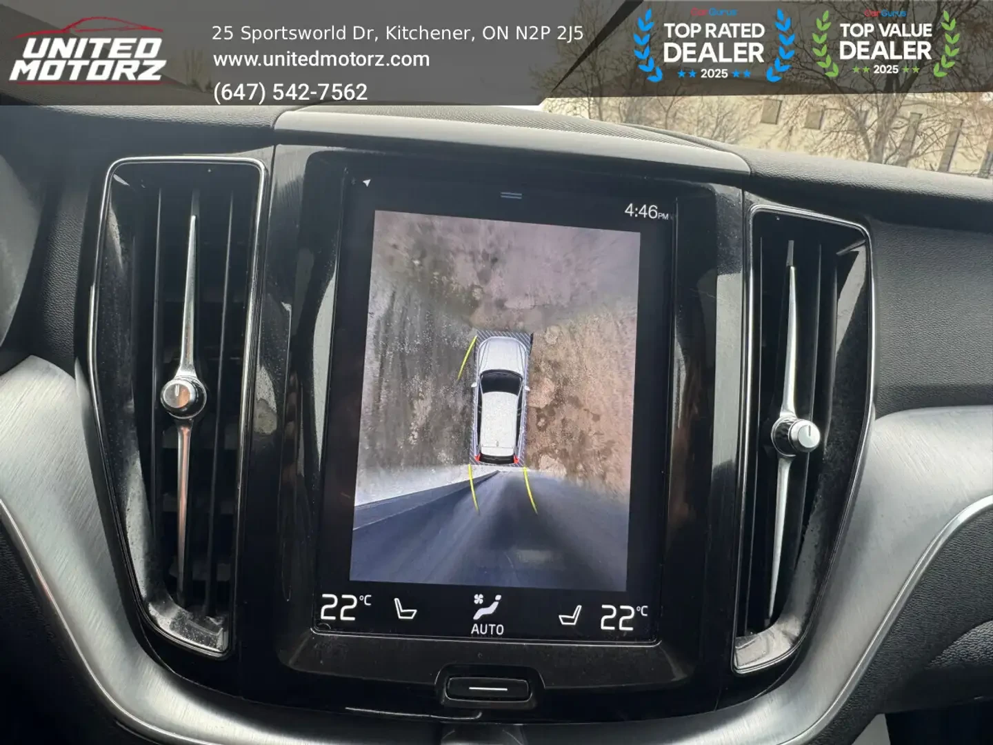 Volvo XC60 T6 Momentum * Един собственик * Без удари, снимка 11 - Автомобили и джипове - 54838343