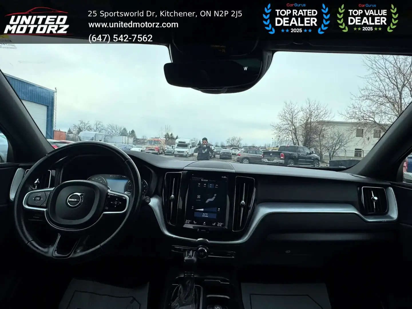Volvo XC60 T6 Momentum * Един собственик * Без удари, снимка 14 - Автомобили и джипове - 54838343