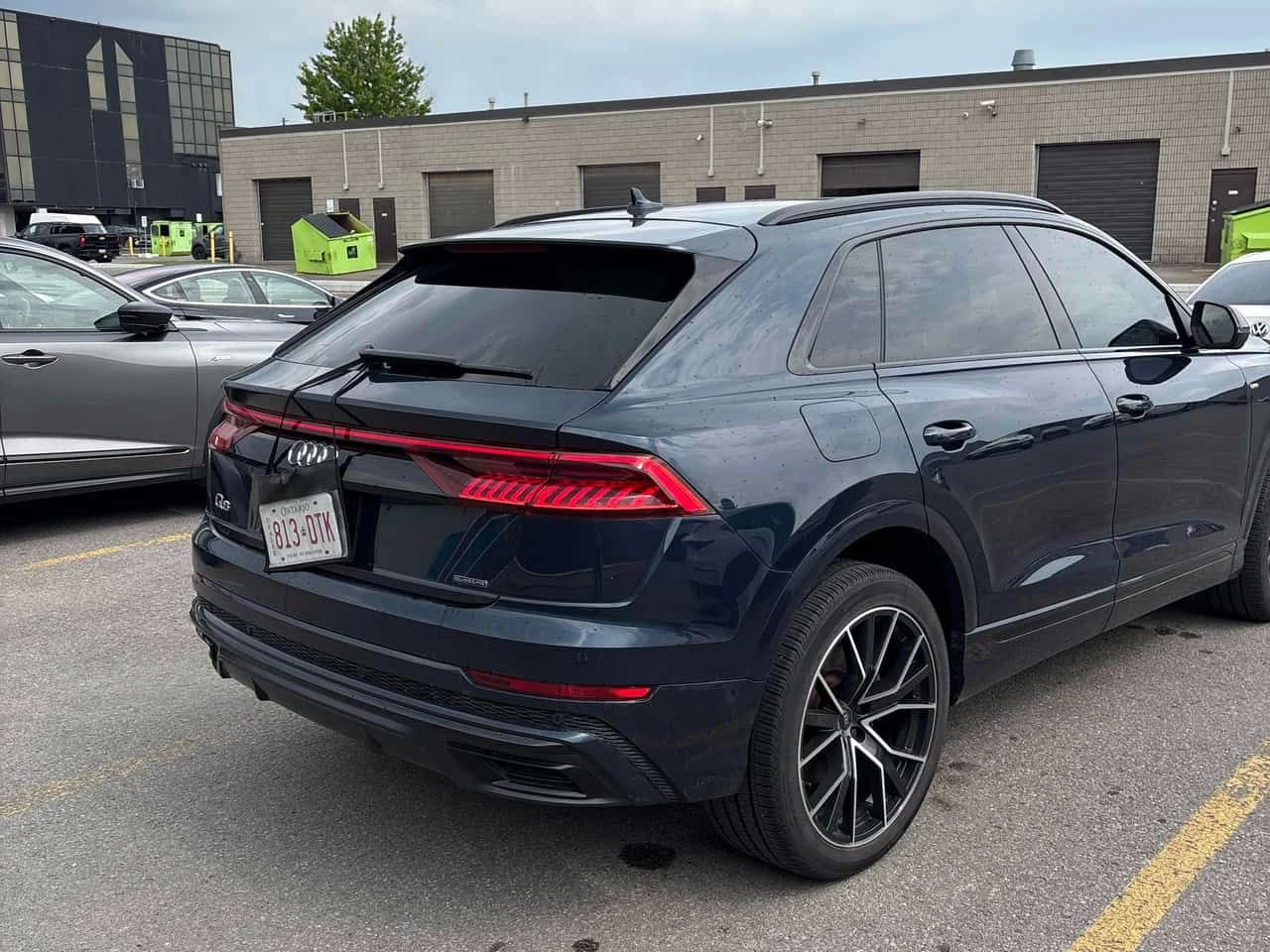 Audi Q8  Progressiv 55 TFSI quattro | DIS | 360 | ОБДУХ , снимка 4 - Автомобили и джипове - 54906966