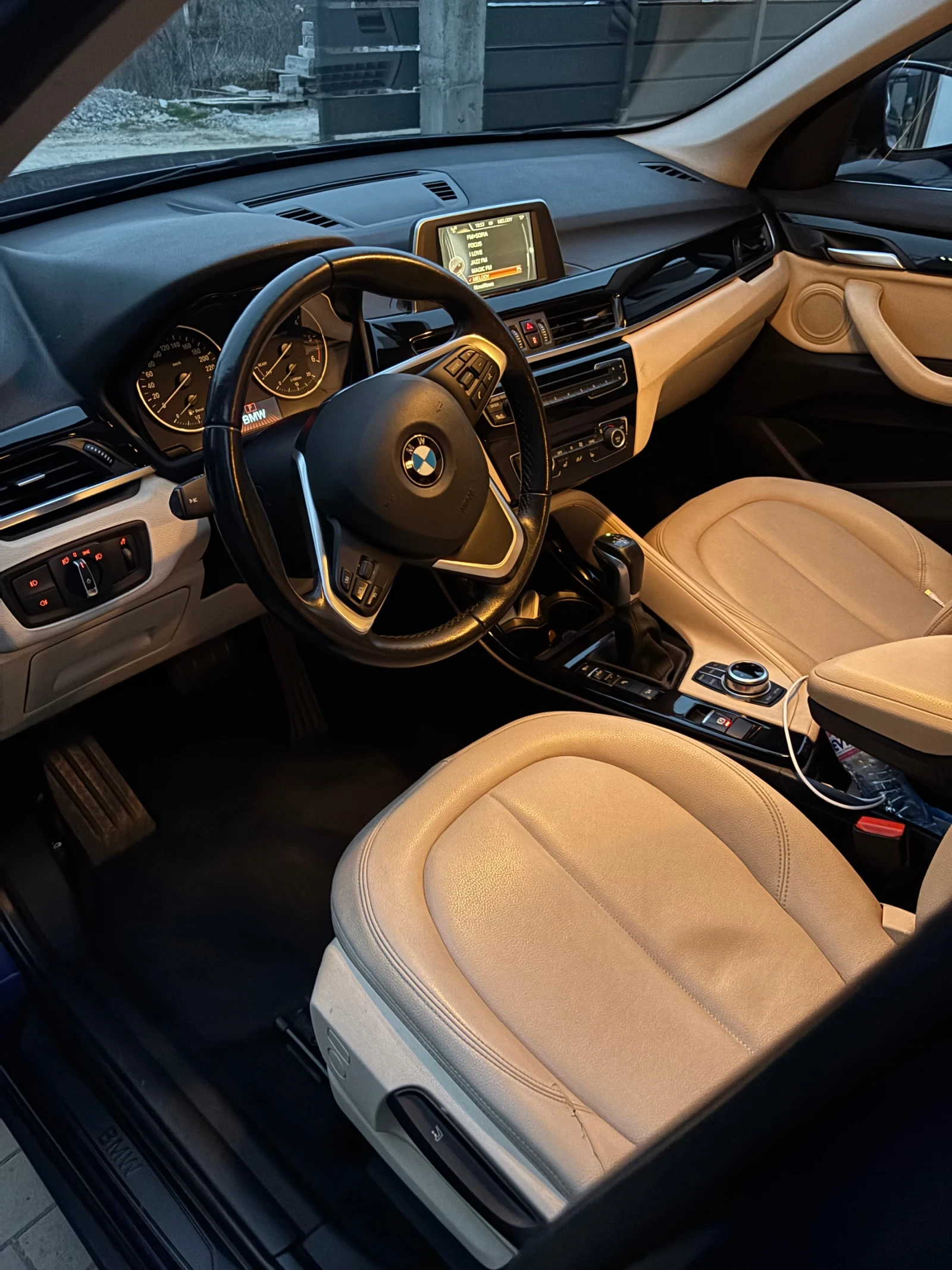 BMW X1, снимка 3 - Автомобили и джипове - 55449862
