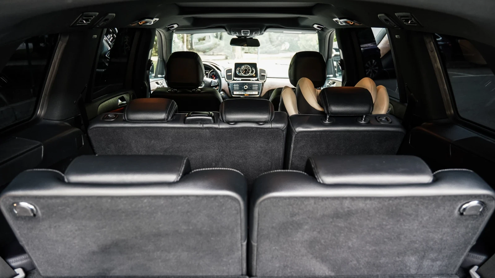 Mercedes-Benz GLS 350 4 matik / AMG Line / Facelift  / EURO 6, снимка 16 - Автомобили и джипове - 55805087