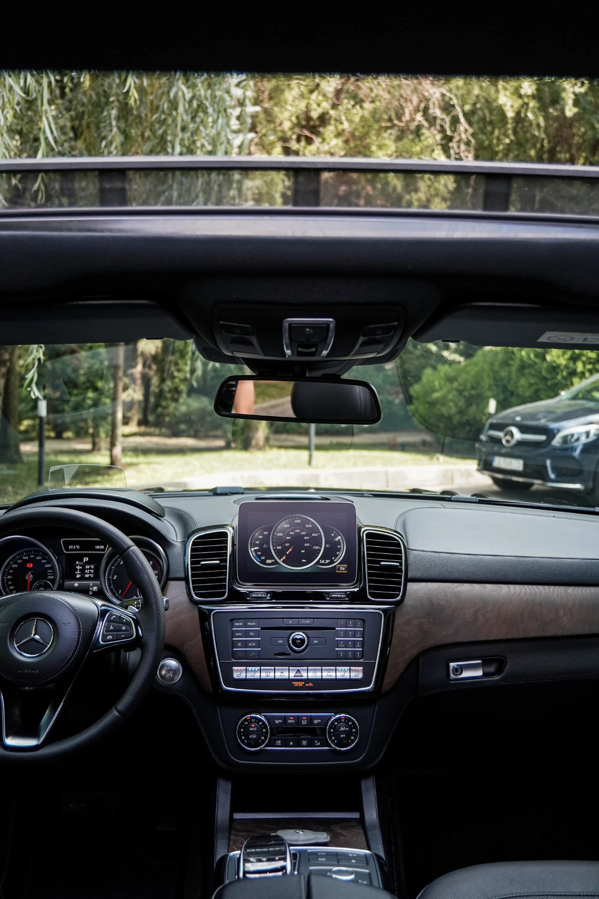Mercedes-Benz GLS 350 4 matik / AMG Line / Facelift  / EURO 6, снимка 11 - Автомобили и джипове - 55805087