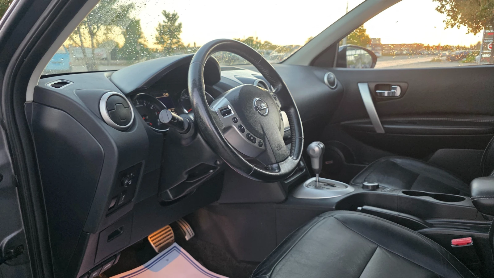 Nissan Qashqai 2.0i/141hp/7m/4X4/FUL-FUL, снимка 7 - Автомобили и джипове - 56062131