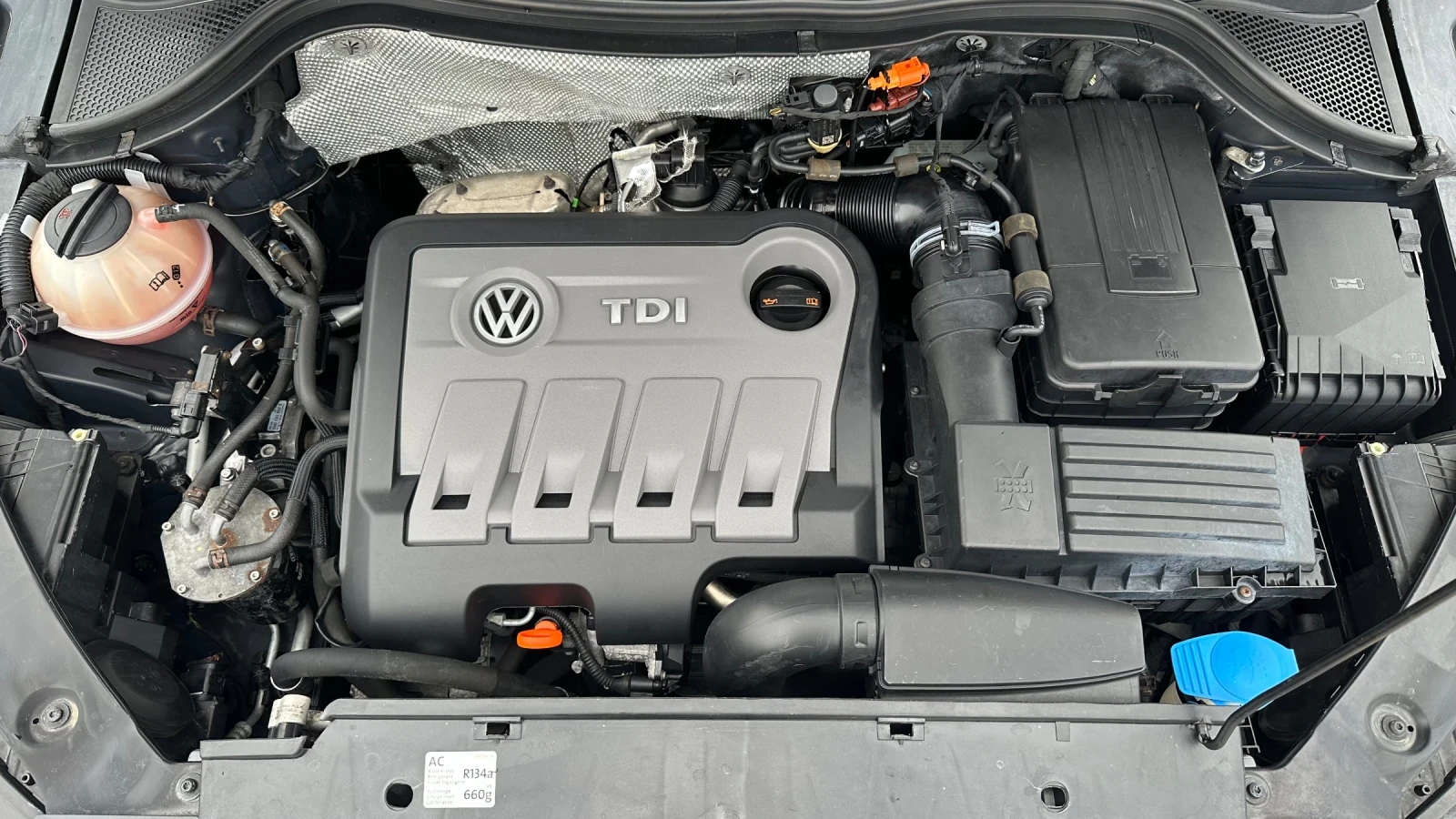 VW Tiguan 2.0TDI 4MOTION Highline, снимка 14 - Автомобили и джипове - 56742073