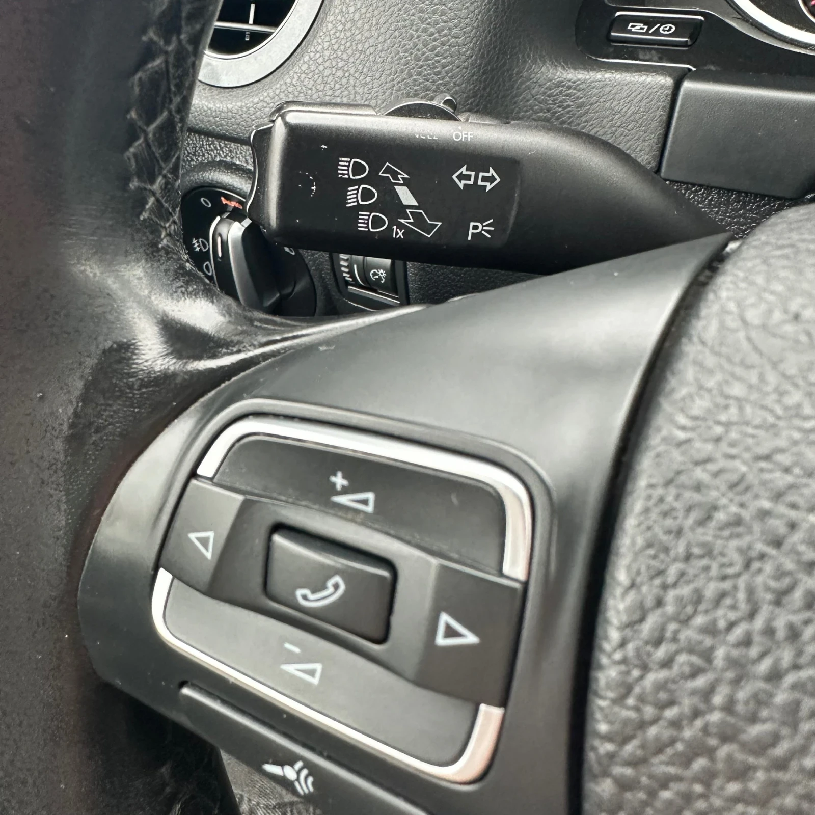 VW Tiguan 2.0TDI 4MOTION Highline, снимка 11 - Автомобили и джипове - 56742073