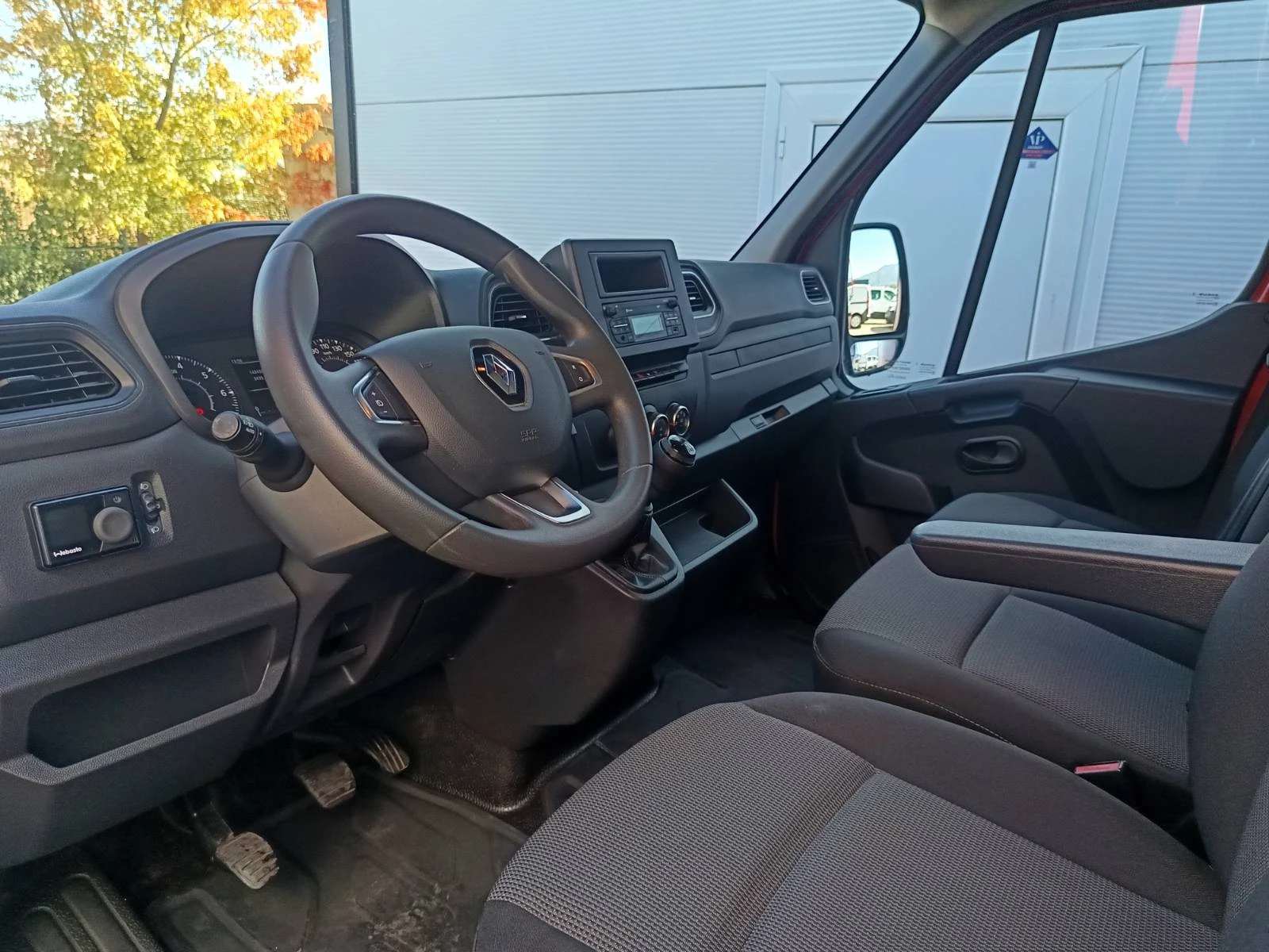 Renault Master 2.3dCi/ 135к.с./ L1H1, снимка 14 - Бусове и автобуси - 56360292