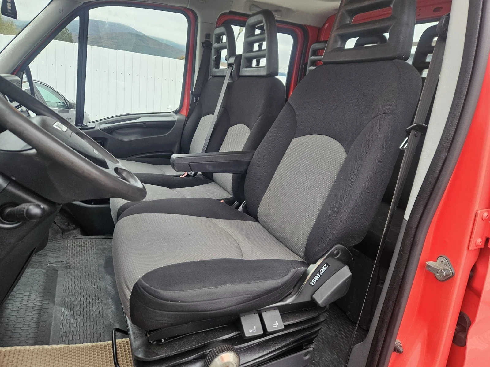 Iveco 35c15 3, 0TDI 7-места КАТ. Б, снимка 7 - Бусове и автобуси - 56549464