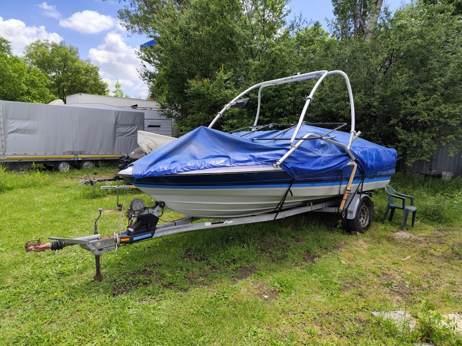 Лодка Bayliner V8 5.0 - изображение 8