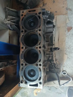  пежо 407 2.0 135,136к.с.блок,колянов вал,и бутала, снимка 1