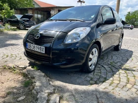 Toyota Yaris 1.3 87 kc, снимка 1