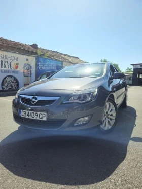 Opel Astra J 1.4 Тurbo | Газ | Ксенон | FlexRide | Топ! , снимка 1