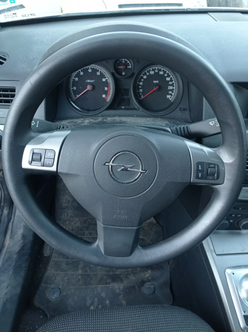 Opel Astra  1.6, снимка 2 - Автомобили и джипове - 48366645