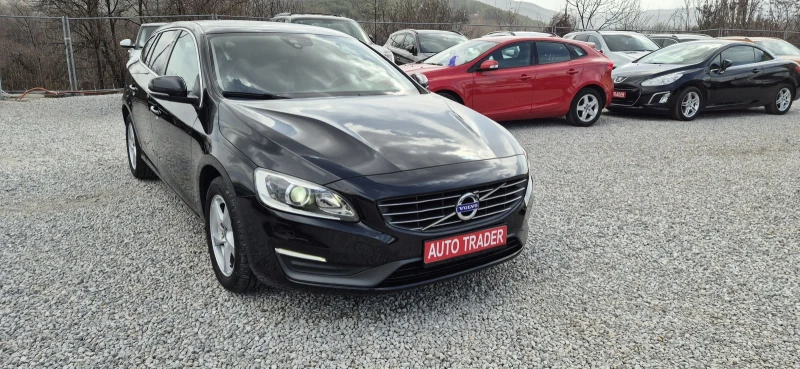 Volvo V60 2.4-215кс.4Х4.NAVY, снимка 3 - Автомобили и джипове - 48434298