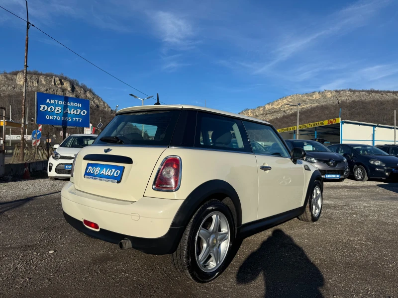 Mini One 1.4-75к.с TOP!, снимка 6 - Автомобили и джипове - 48685872