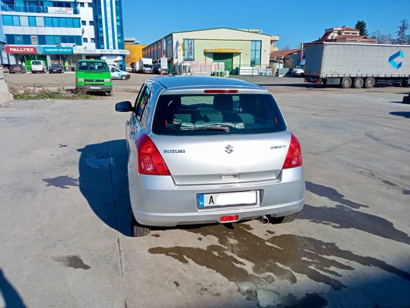 Suzuki Swift 1.3 , снимка 3 - Автомобили и джипове - 48746573