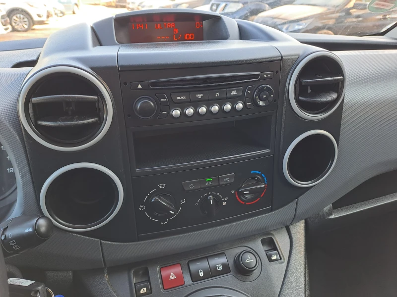 Citroen Berlingo 1.6 HDI, снимка 12 - Автомобили и джипове - 49005548