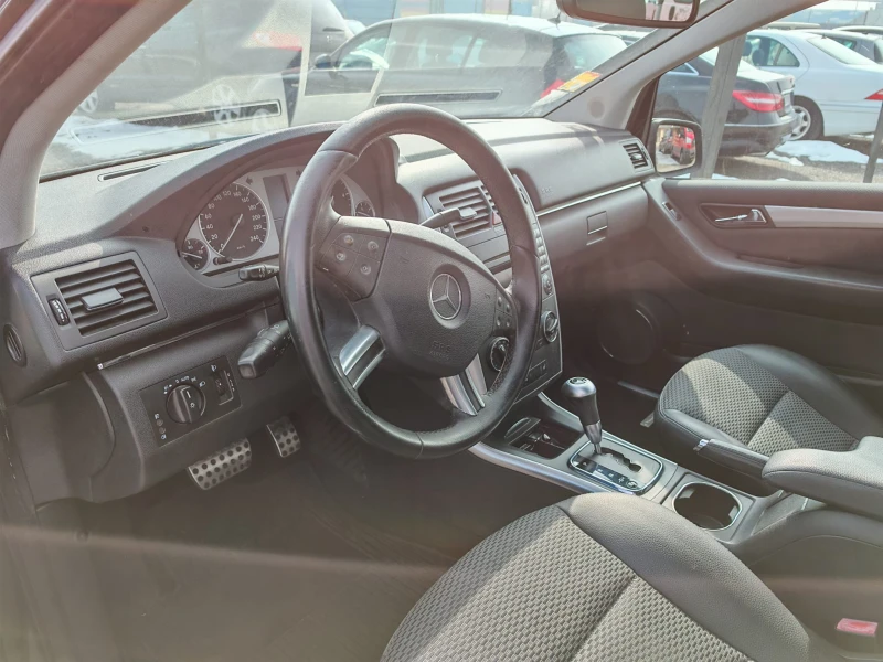 Mercedes-Benz B 180 2.0cdi, снимка 12 - Автомобили и джипове - 49355938