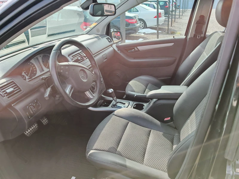 Mercedes-Benz B 180 2.0cdi, снимка 11 - Автомобили и джипове - 49355938