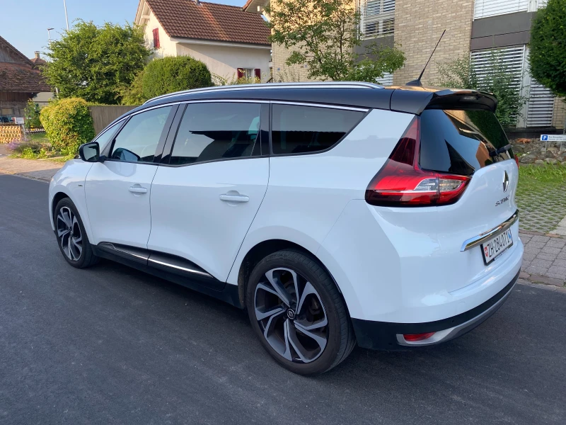 Renault Grand scenic, снимка 2 - Автомобили и джипове - 51313843