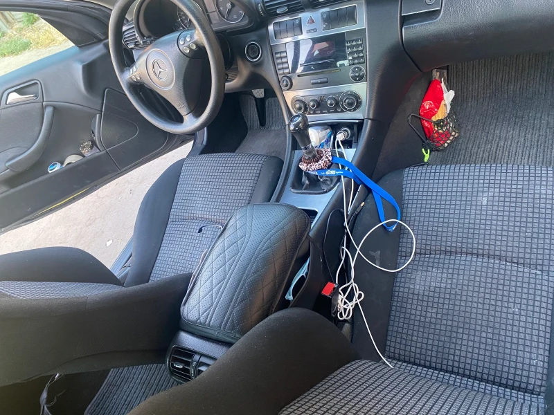 Mercedes-Benz C 180 Compressor , снимка 6 - Автомобили и джипове - 52347028