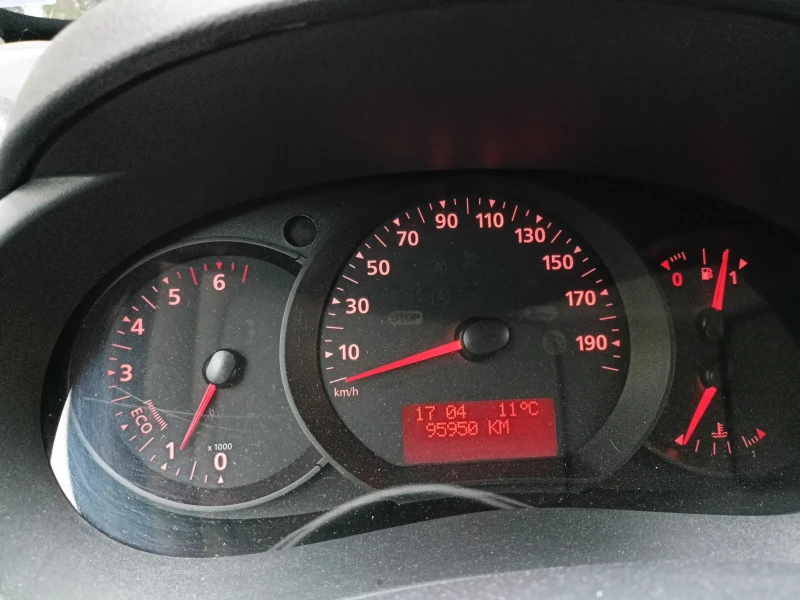 Renault Kangoo 1.5 dci 80 kc. evro 6 , снимка 7 - Автомобили и джипове - 51990802