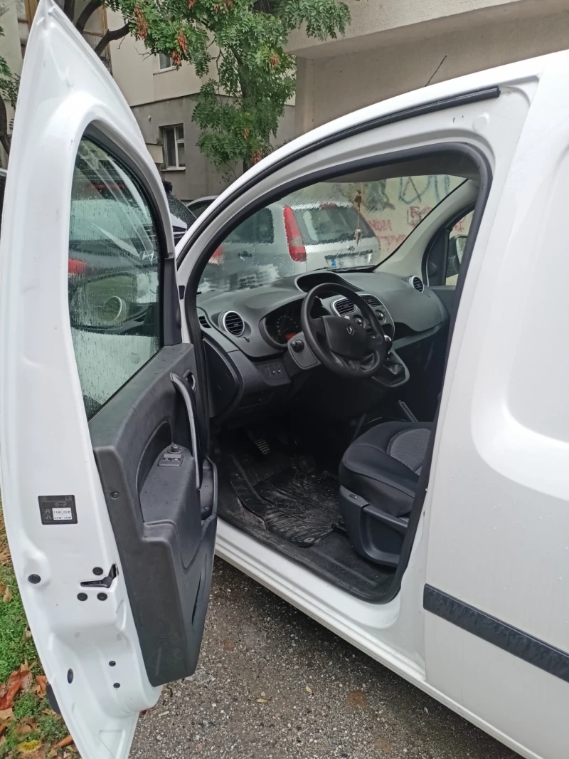 Renault Kangoo 1.5 dci 80 kc. evro 6 , снимка 4 - Автомобили и джипове - 51990802