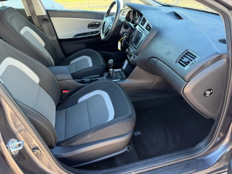Kia Ceed 1.6CRDI. 128к.с Като нова!!!, снимка 12 - Автомобили и джипове - 53123140