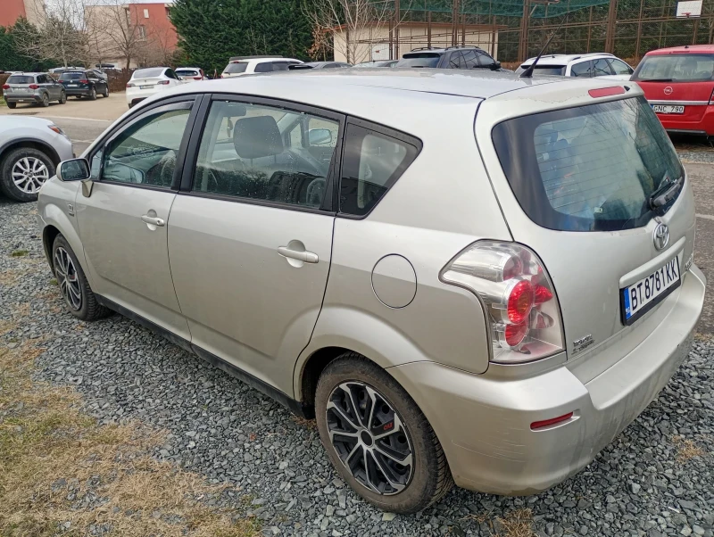 Toyota Corolla verso, снимка 4 - Автомобили и джипове - 53129109