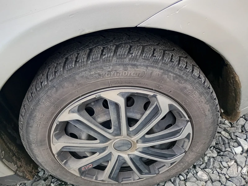 Toyota Corolla verso, снимка 8 - Автомобили и джипове - 53129109