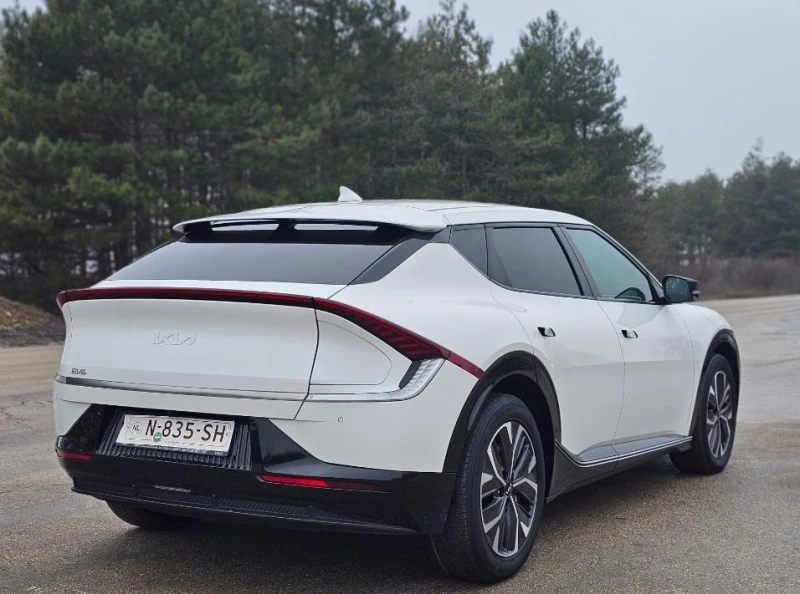 Kia EV6 Перфектна 77 КВ Голямата Батерия, снимка 7 - Автомобили и джипове - 53212018