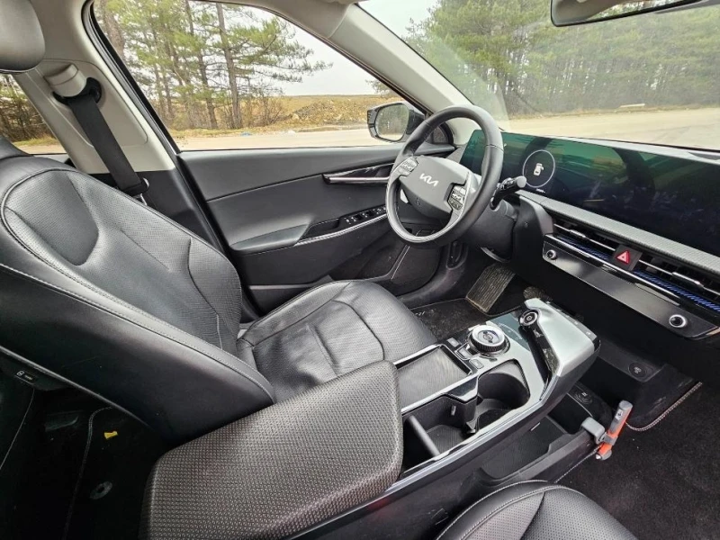 Kia EV6 Перфектна 77 КВ Голямата Батерия, снимка 16 - Автомобили и джипове - 53212018