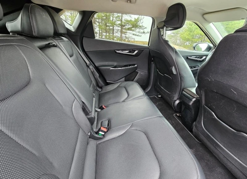 Kia EV6 Перфектна 77 КВ Голямата Батерия, снимка 14 - Автомобили и джипове - 53212018