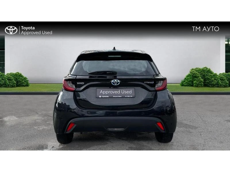 Toyota Yaris 1.5 HSD DYNAMIC+ NAVI - изображение 4