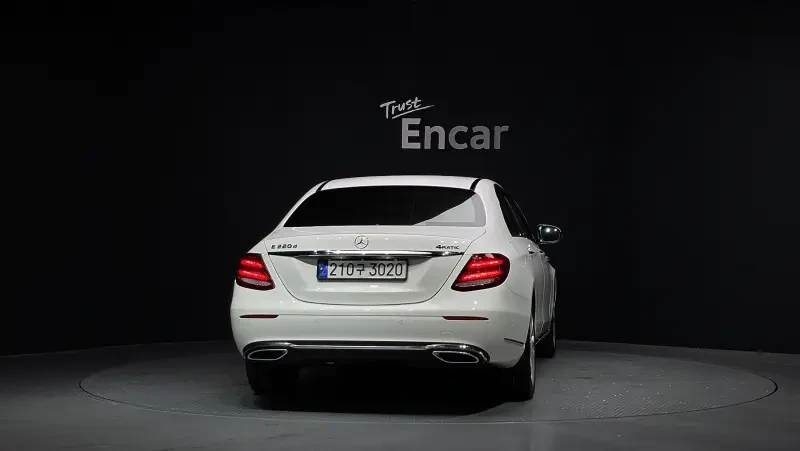 Mercedes-Benz E 220 4MATIC+ Burmeister+ ���������! | Mobile.bg � ����������� 3